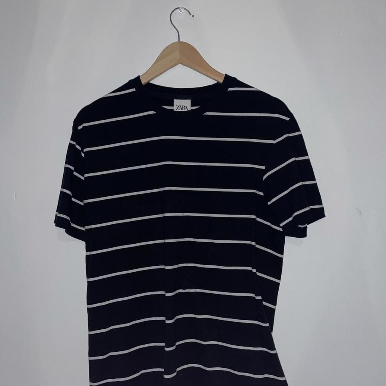 Zara Men's Navy and Black T-shirt | Depop