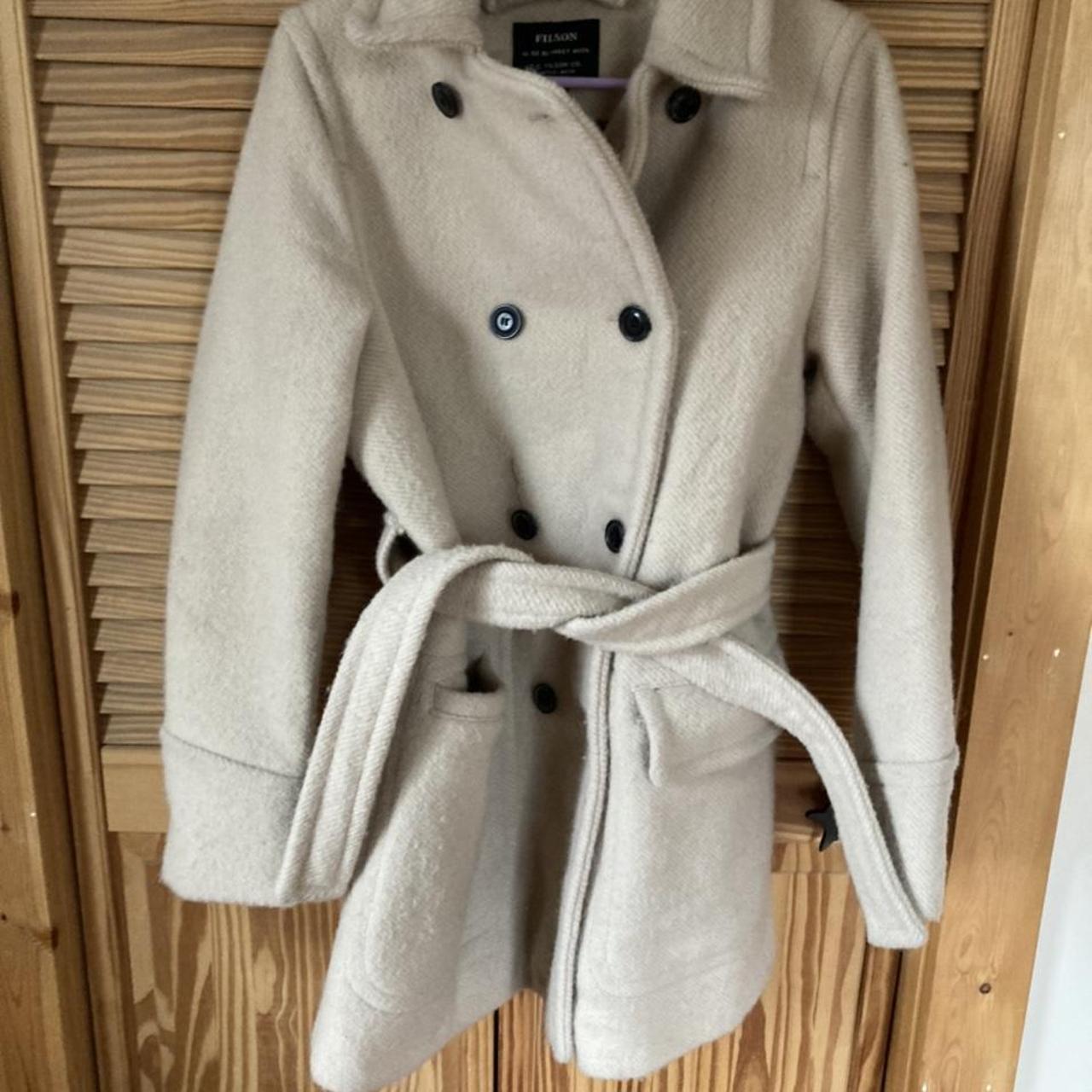 Filson Women's Cream Coat (3)