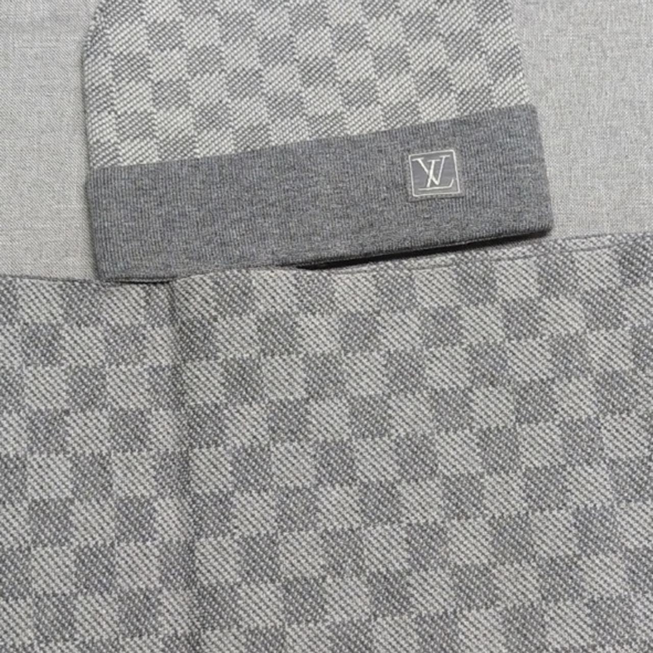 Louis Vuitton Hat And Scarf Black