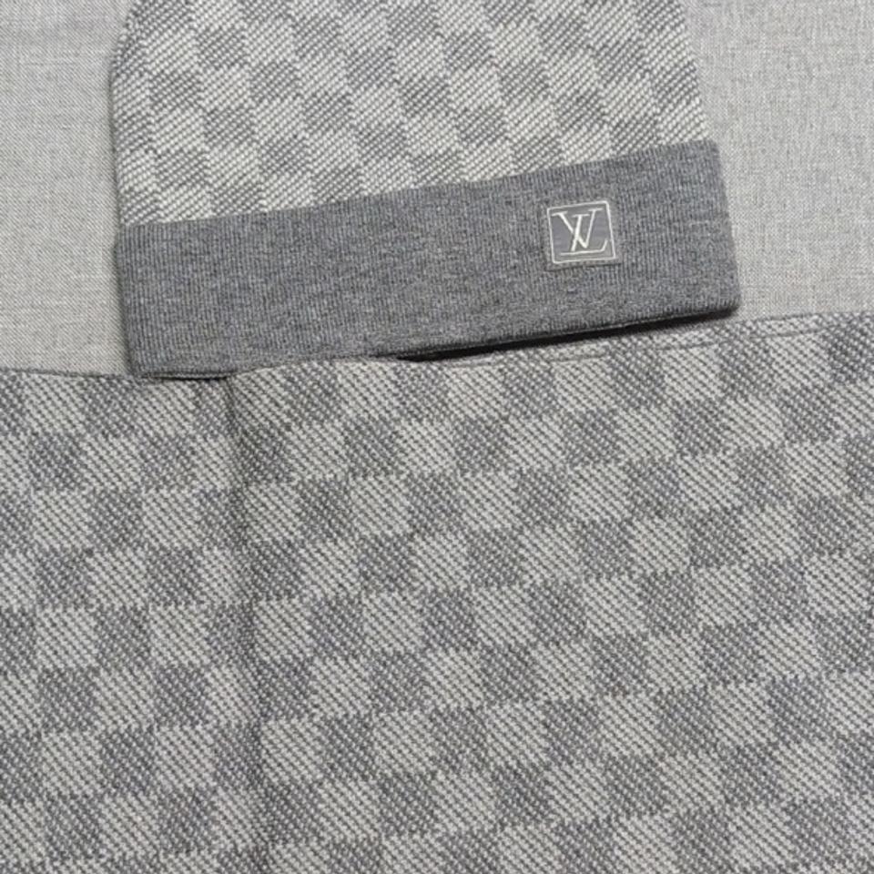 Louis Vuitton hat and scarf set brand new got - Depop