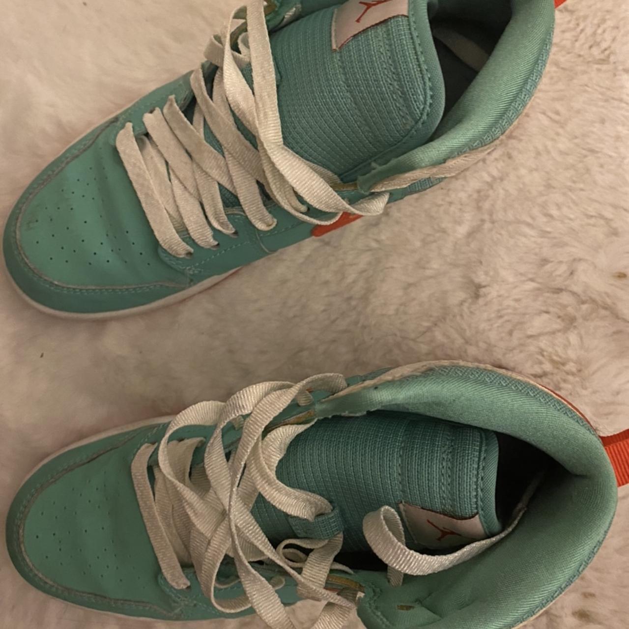 Jordan Women's Orange and Green Trainers | Depop