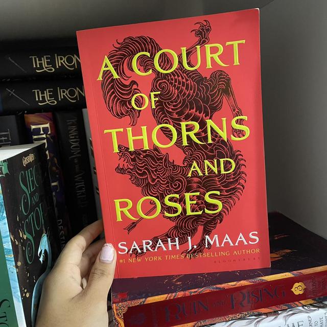 A Court Of Thorns and Roses by Sarah J. Maas #Book - Depop