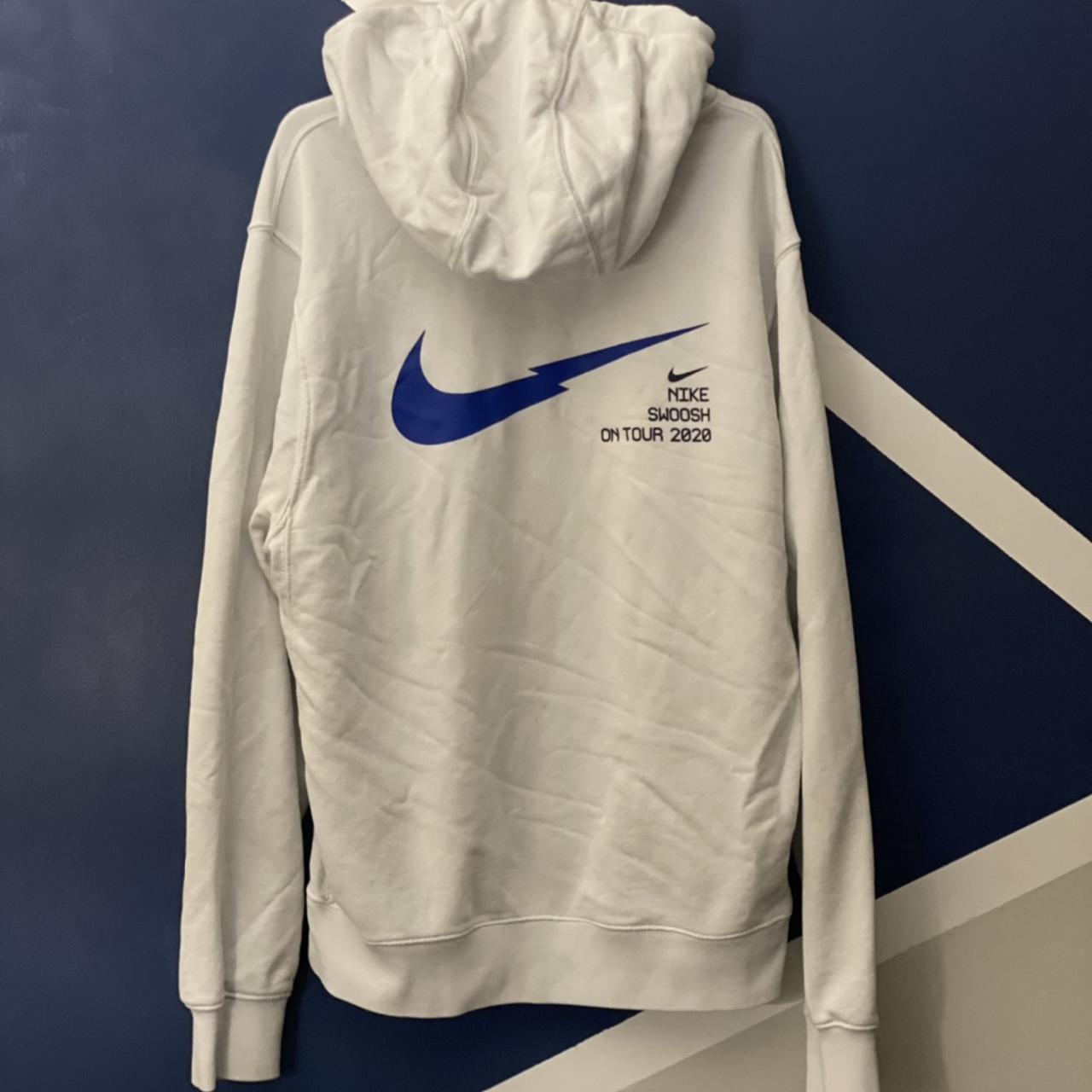 nike swoosh on tour 2020 hoodie