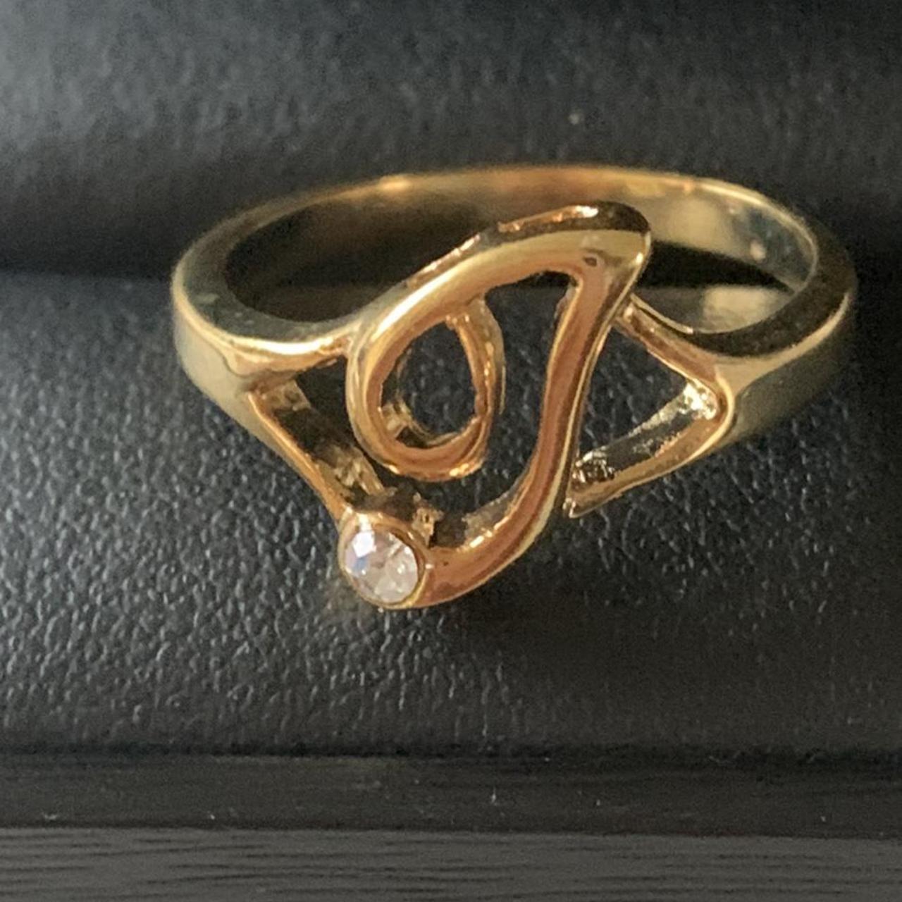 initial letter T ring Italic - available in... - Depop