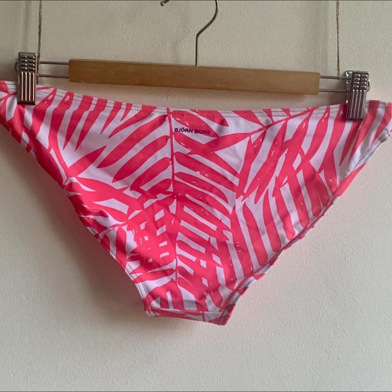 Björn Borg Women's White and Pink Bikini-and-tankini-bottoms | Depop