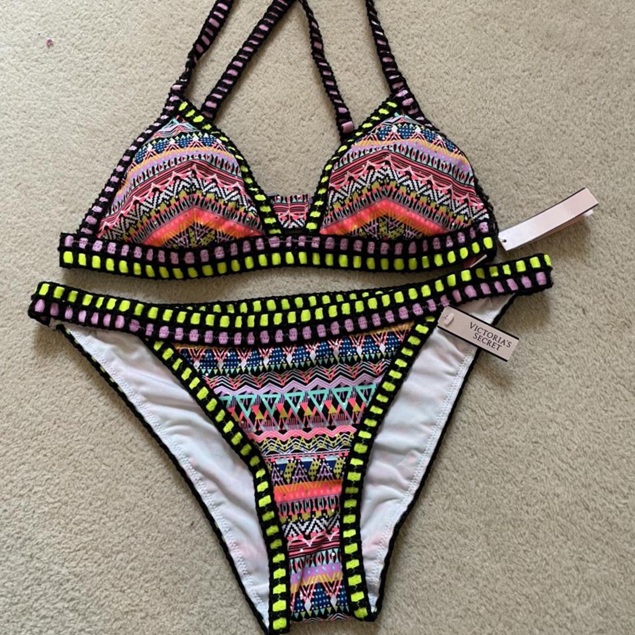 Victoria's Secret Women's Black and Pink | Depop