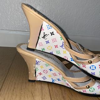 Louis vuitton pearl white heels size UK 5 worn once - Depop