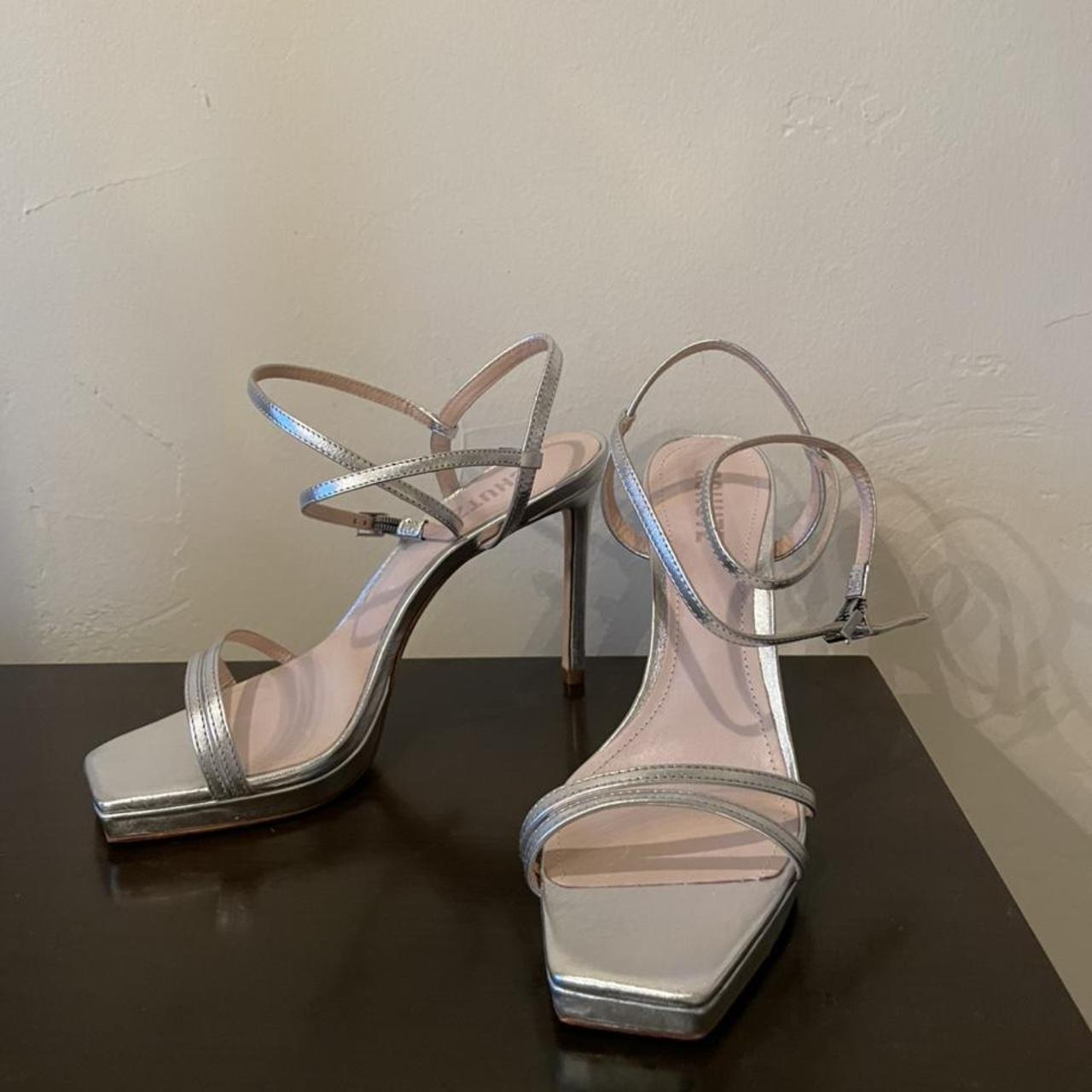 Schutz store silver sandals