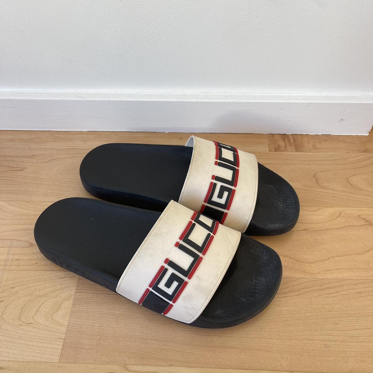 Gucci stripe rubber hot sale slide sandal