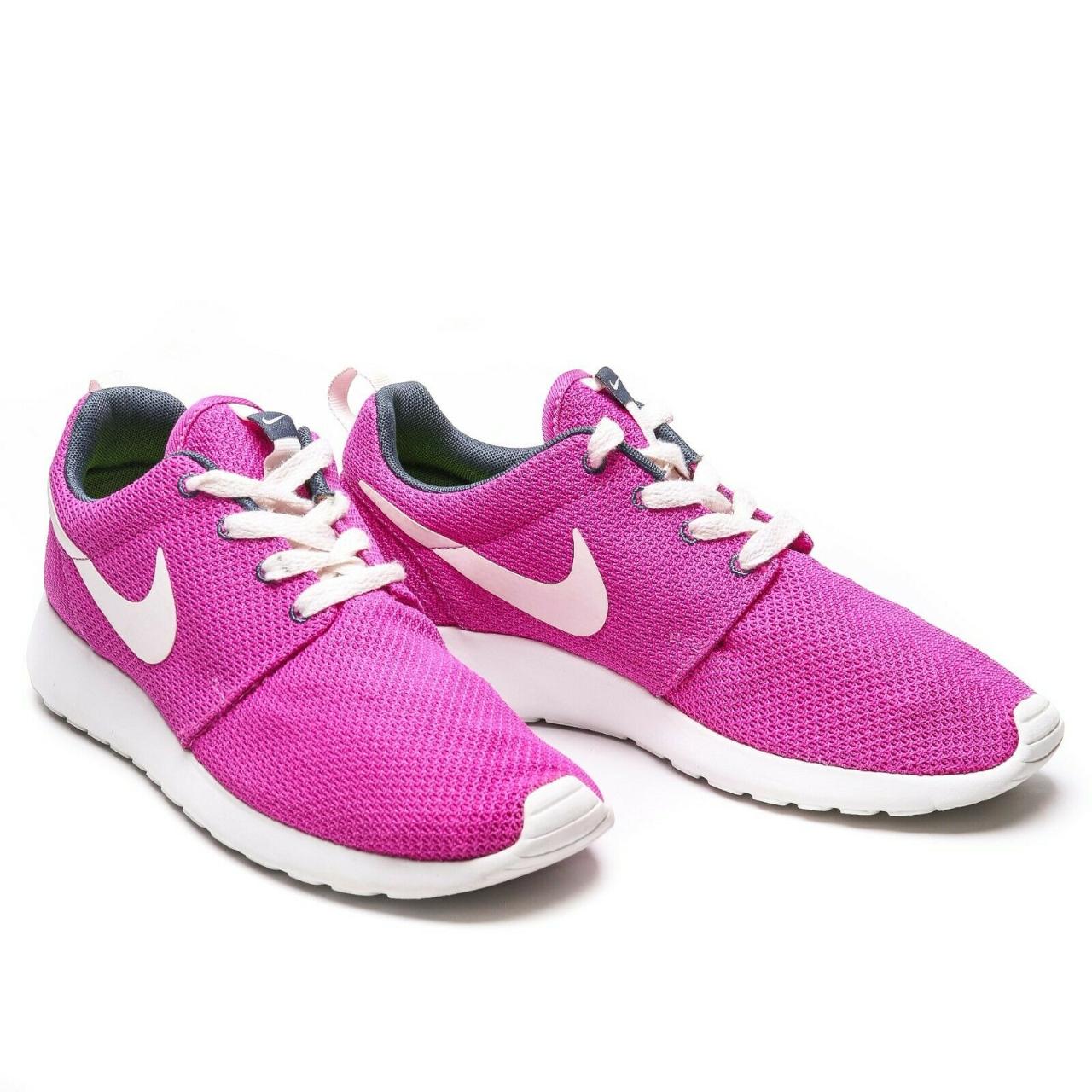 Nike Women's Pink and White Trainers
