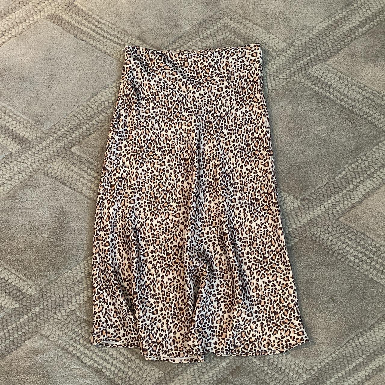 Women's Tan and Black Skirt | Depop