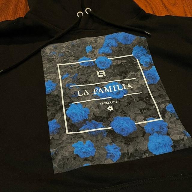 La familia last hot sale rose hoodie