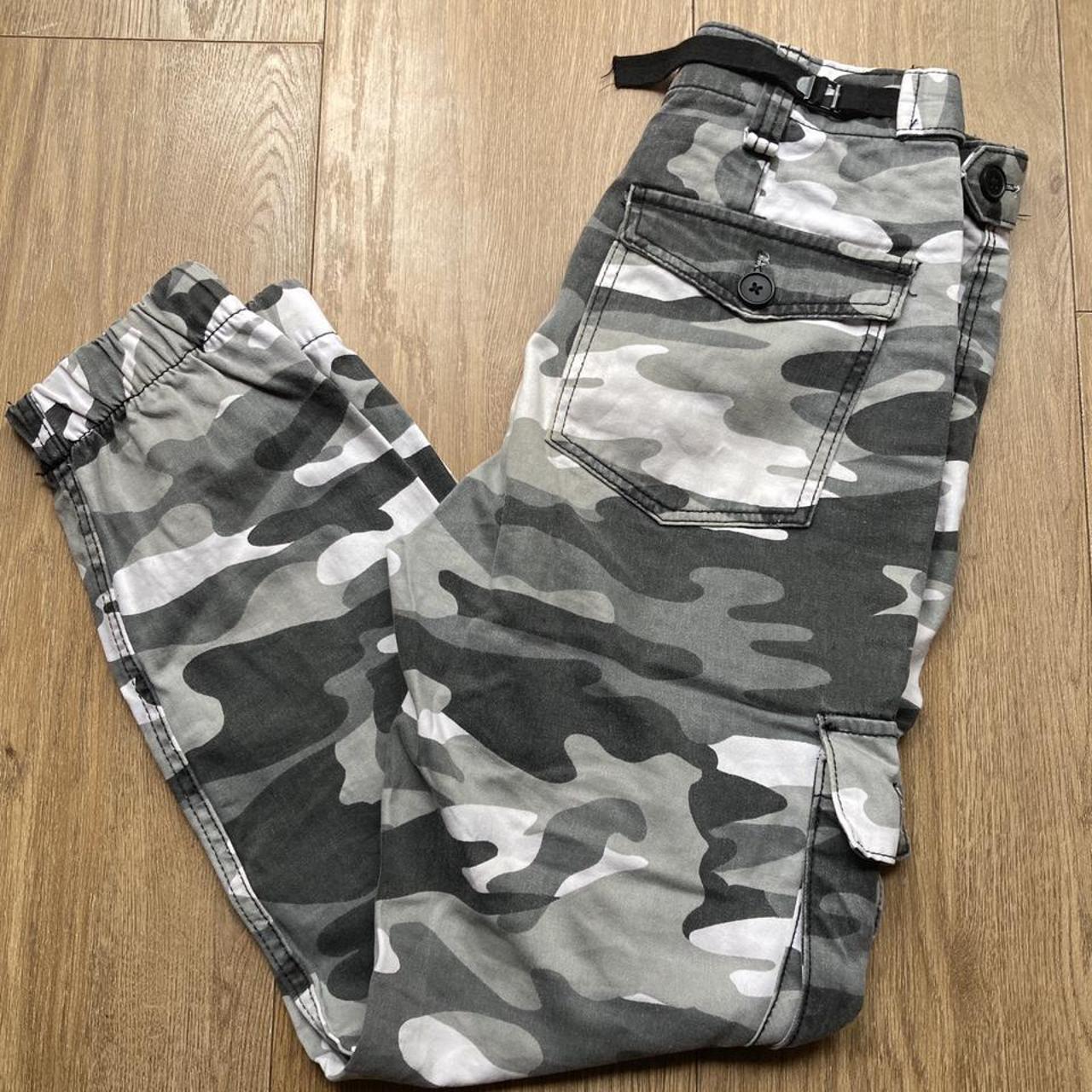 Bershka Camouflage Cargo Pants Branded Overruns Size 29 31  Shopee  Philippines