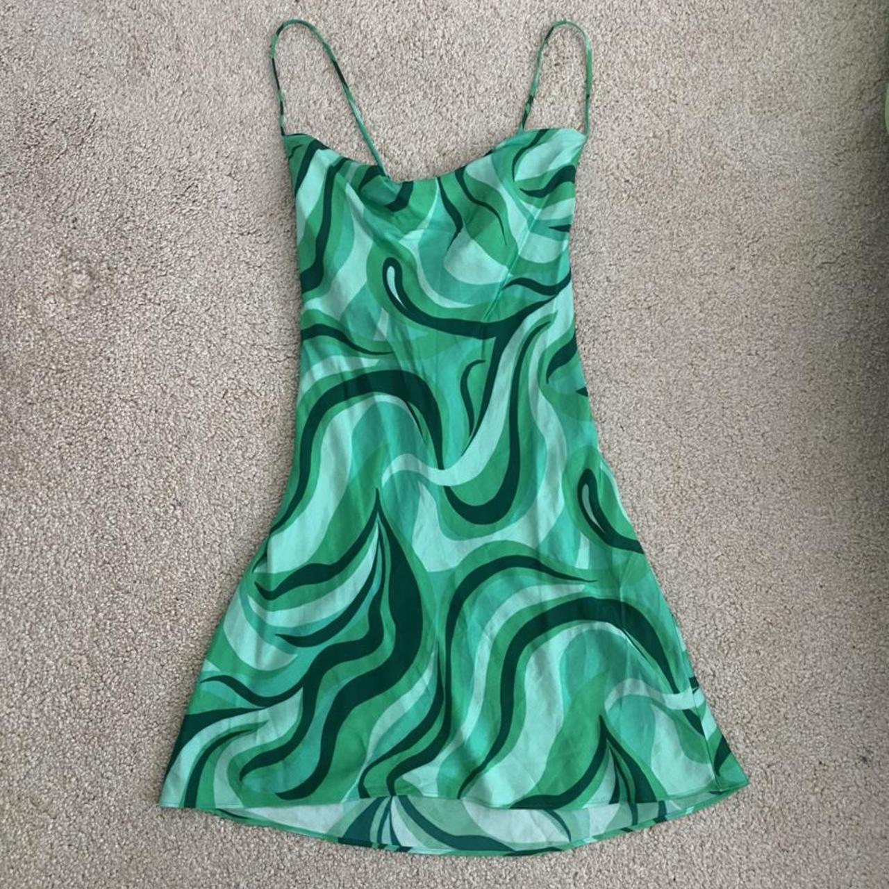 Zara Women's Green and White Dress Depop