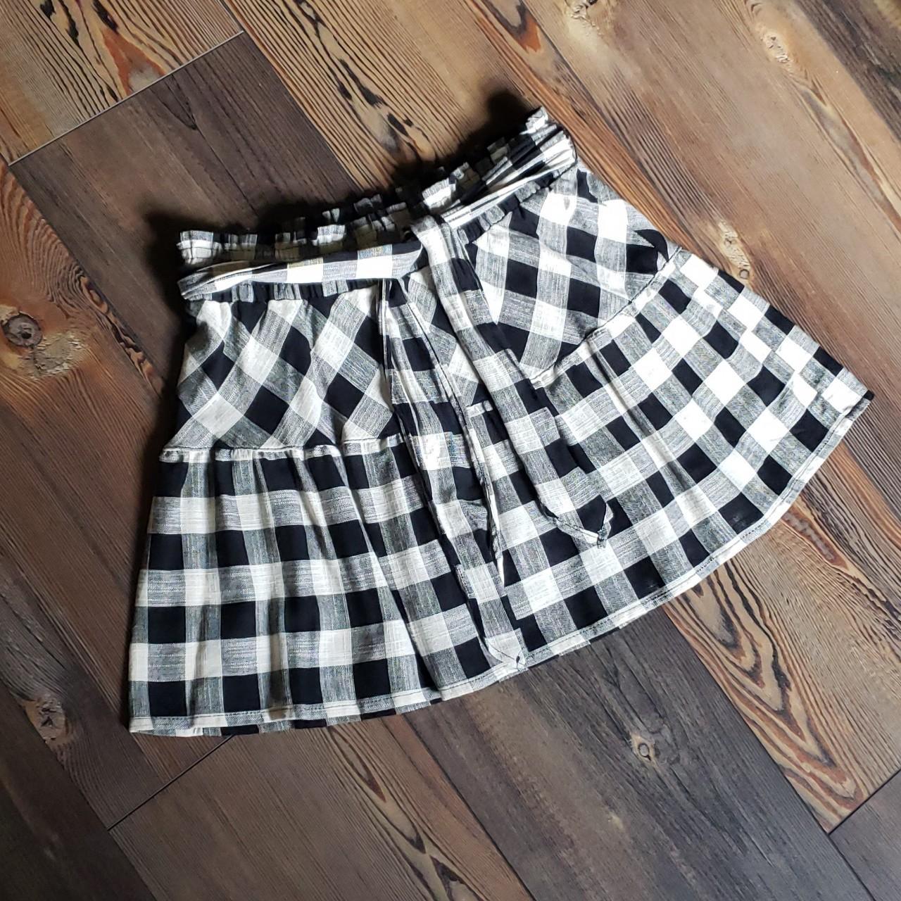 Women's Black and White Skirt | Depop