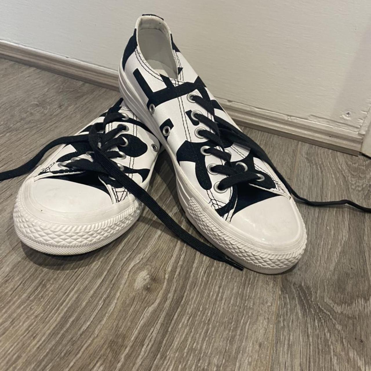 black and white converse size 5