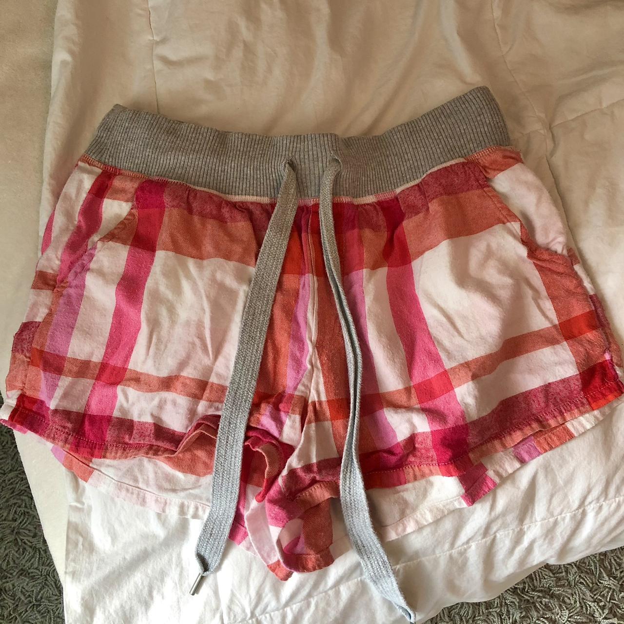 Aerie plaid sleep shorts Small yellow paint stain - Depop