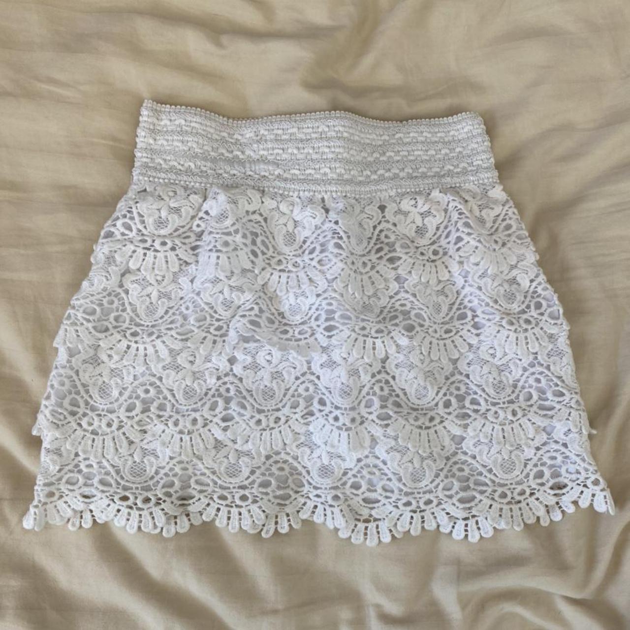 SUPER CUTE White Lace Mini-Skirt ｡･:*:･ Size:... - Depop