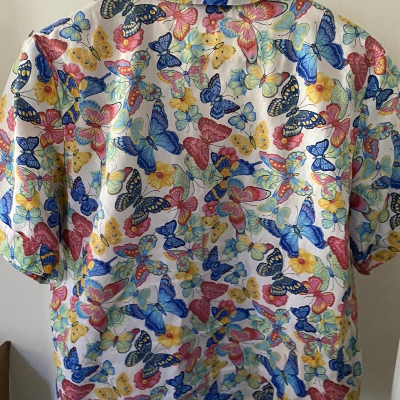 Beautiful Butterfly Collared Shirt 🦋 Vintage Shirt!... - Depop
