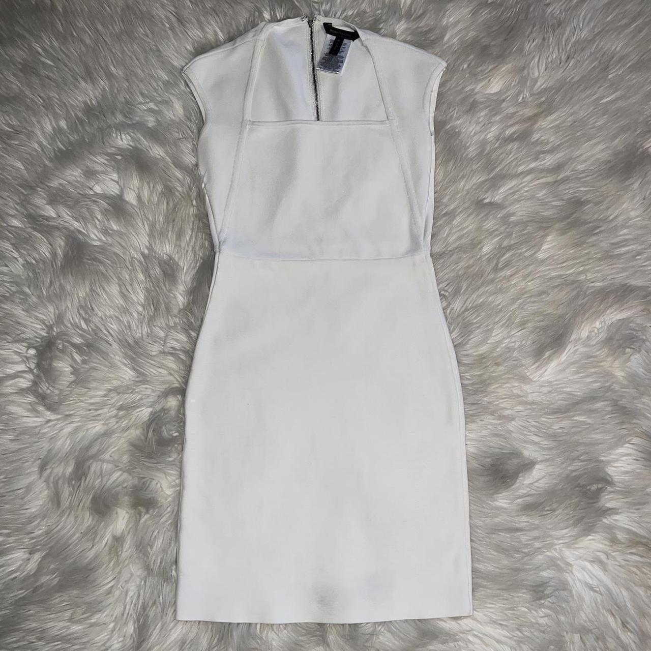 BCBGMAXAZRIA white bodycon bandage dress. Size