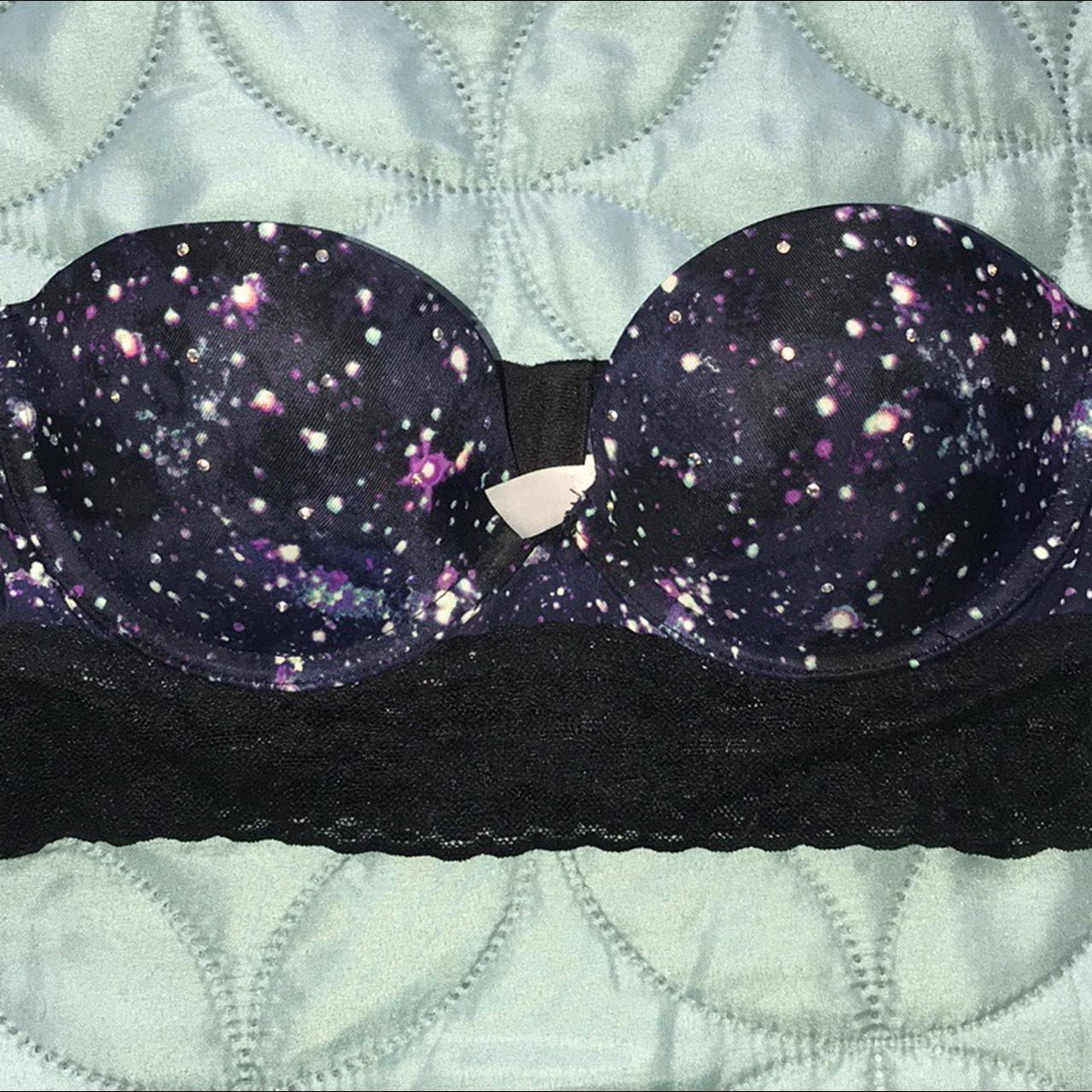 PINK Victoria's Secret bra. Size 32A. Like new - Depop