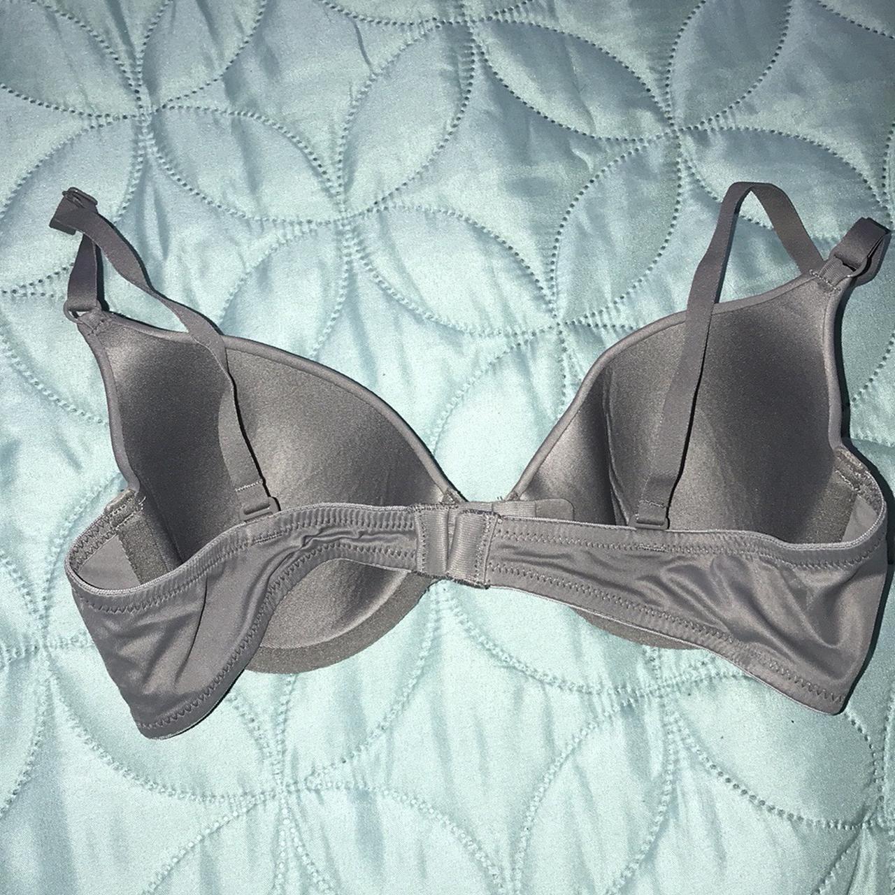 Maidenform grey bra, lightly used. 34A - Depop