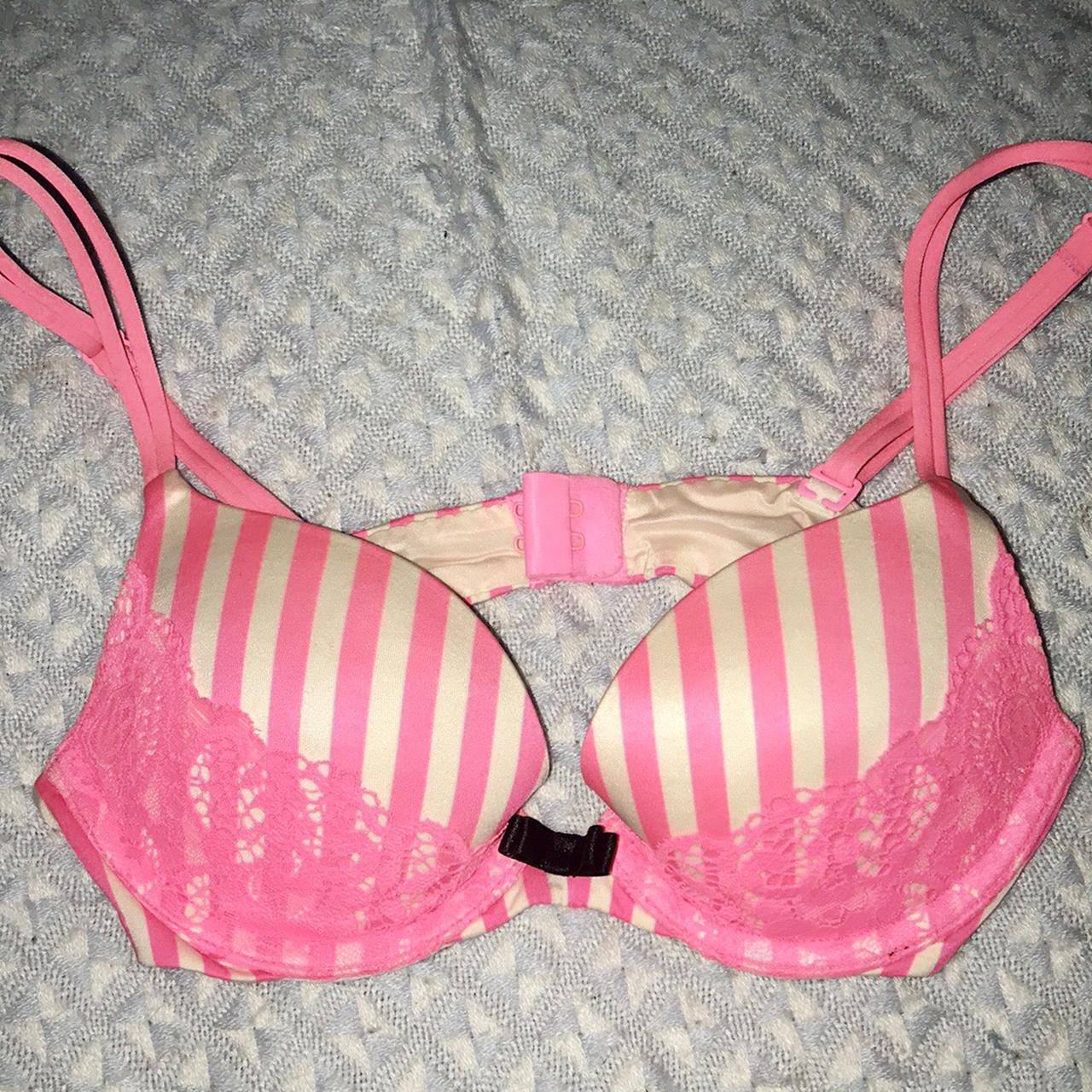 PINK Victoria's Secret bra. Size 32A. Like new - Depop