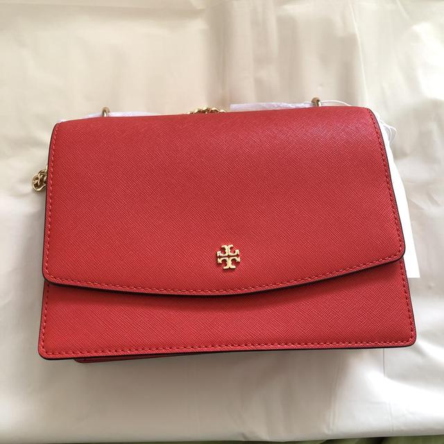 Tory Burch Emerson Flap Adjustable Shoulder Bag in - Depop