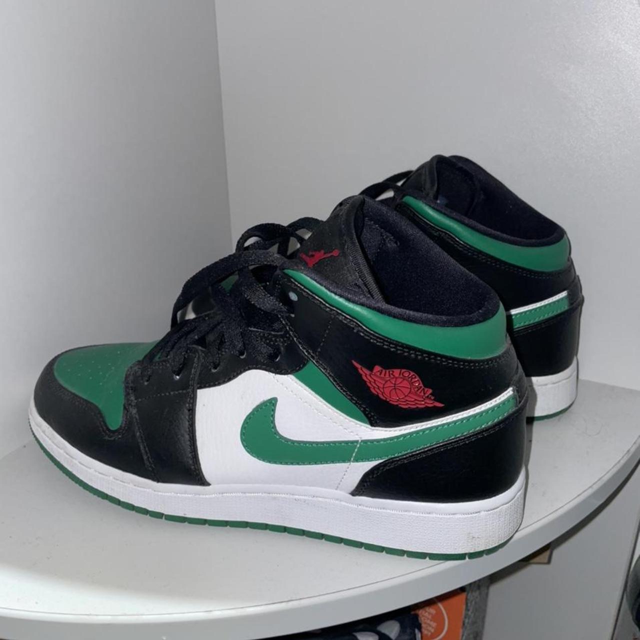 OPEN TO OFFERS Nike air Jordan mid green toe | rare... - Depop