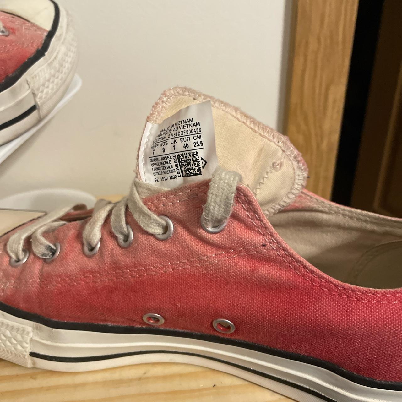 converse faded red
