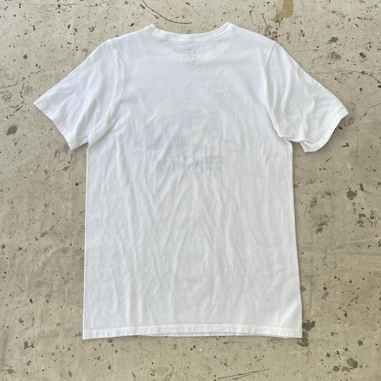 Nike Women's White T-shirt | Depop