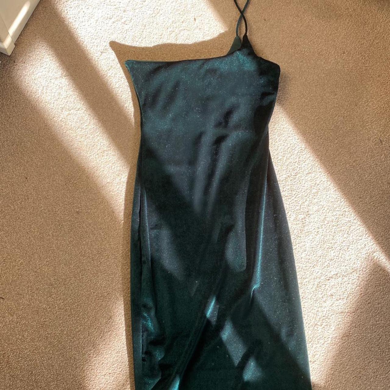 PrettyLittleThing Women's Green Dress | Depop