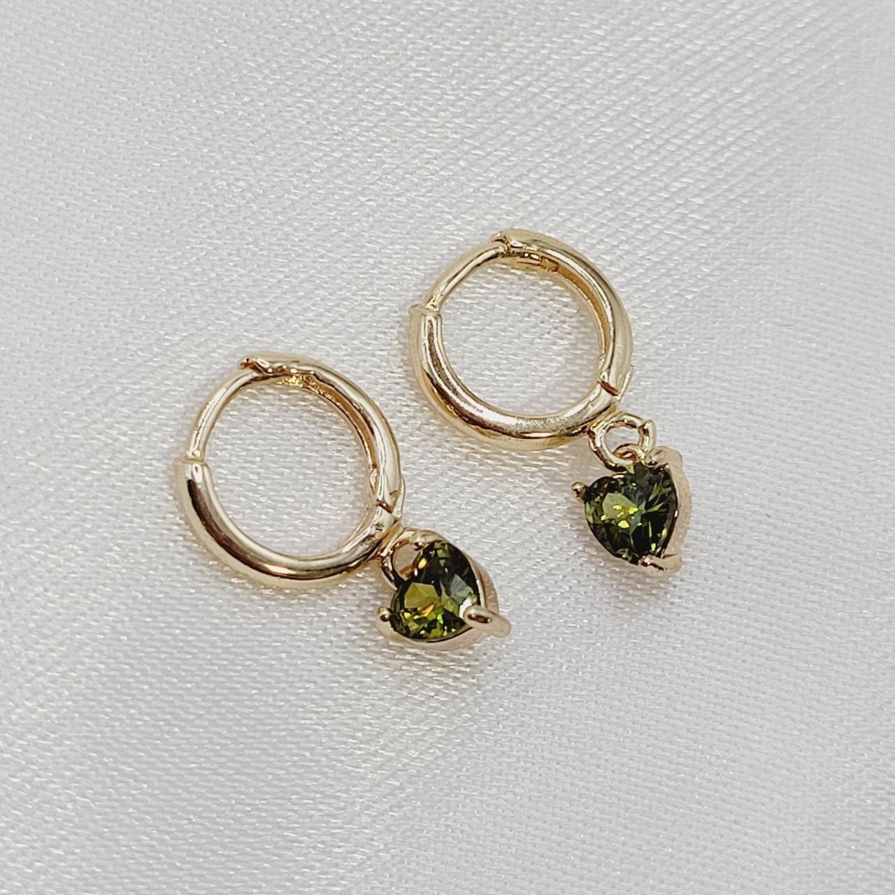 Women's Green and Gold Jewellery | Depop