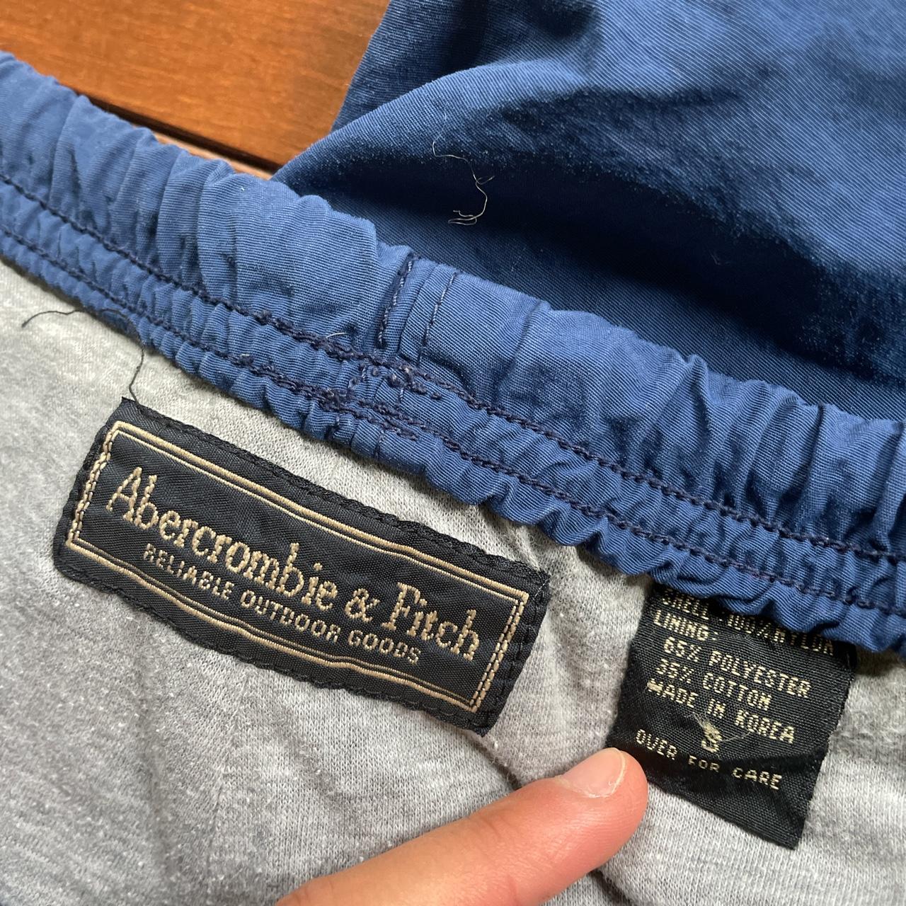 Abercrombie & Fitch Women's Navy and Green Trousers | Depop