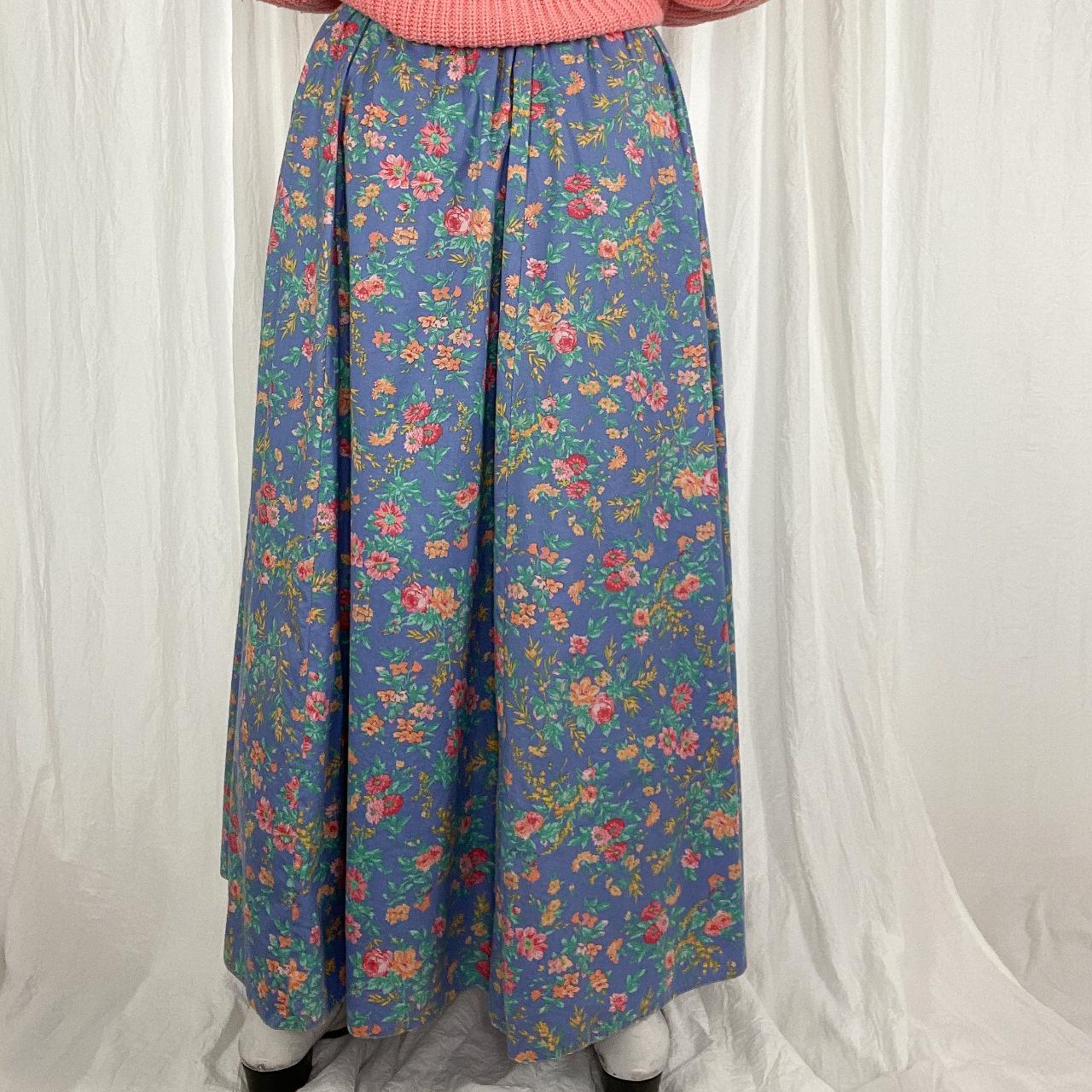 Vintage Laura Ashley 90’s Floral Maxi Skirt Pull on... - Depop