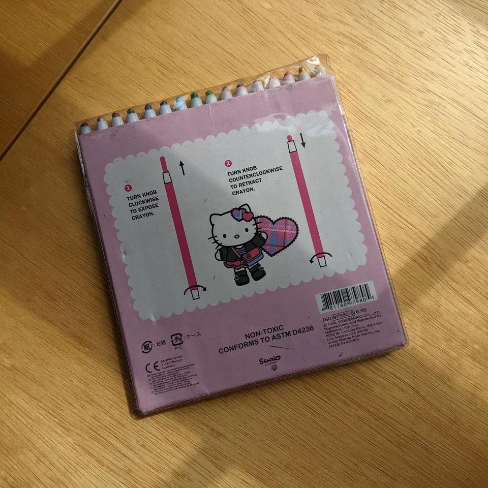 HELLO KITTY TWISTABLES / TWIST-UP CRAYONS (16-PACK) - Depop