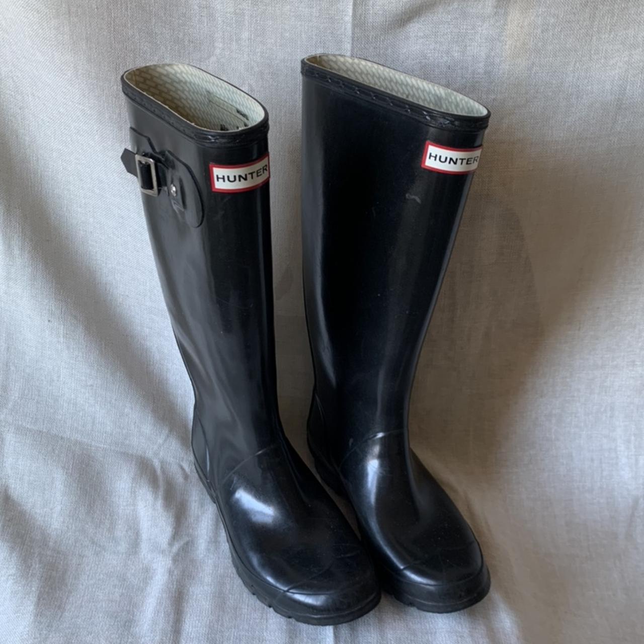 Hunter Women's Black Boots | Depop