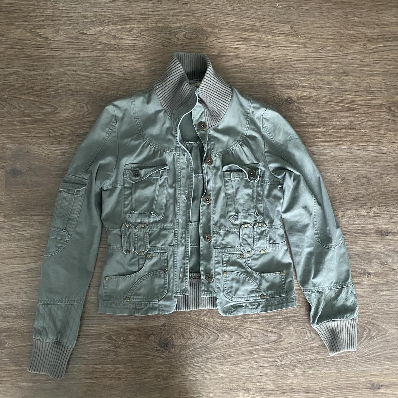 peng Y2K vintage 2000s khaki green ribbed contrast... - Depop