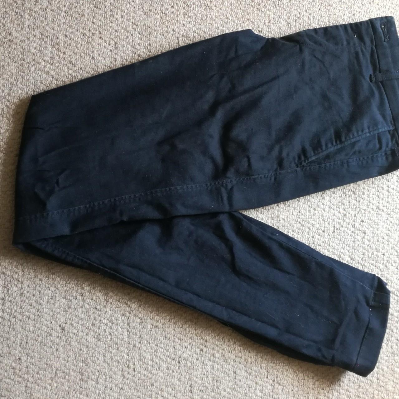 Uniqlo navy chino relaxed fit trousers. Waist 30 - Depop