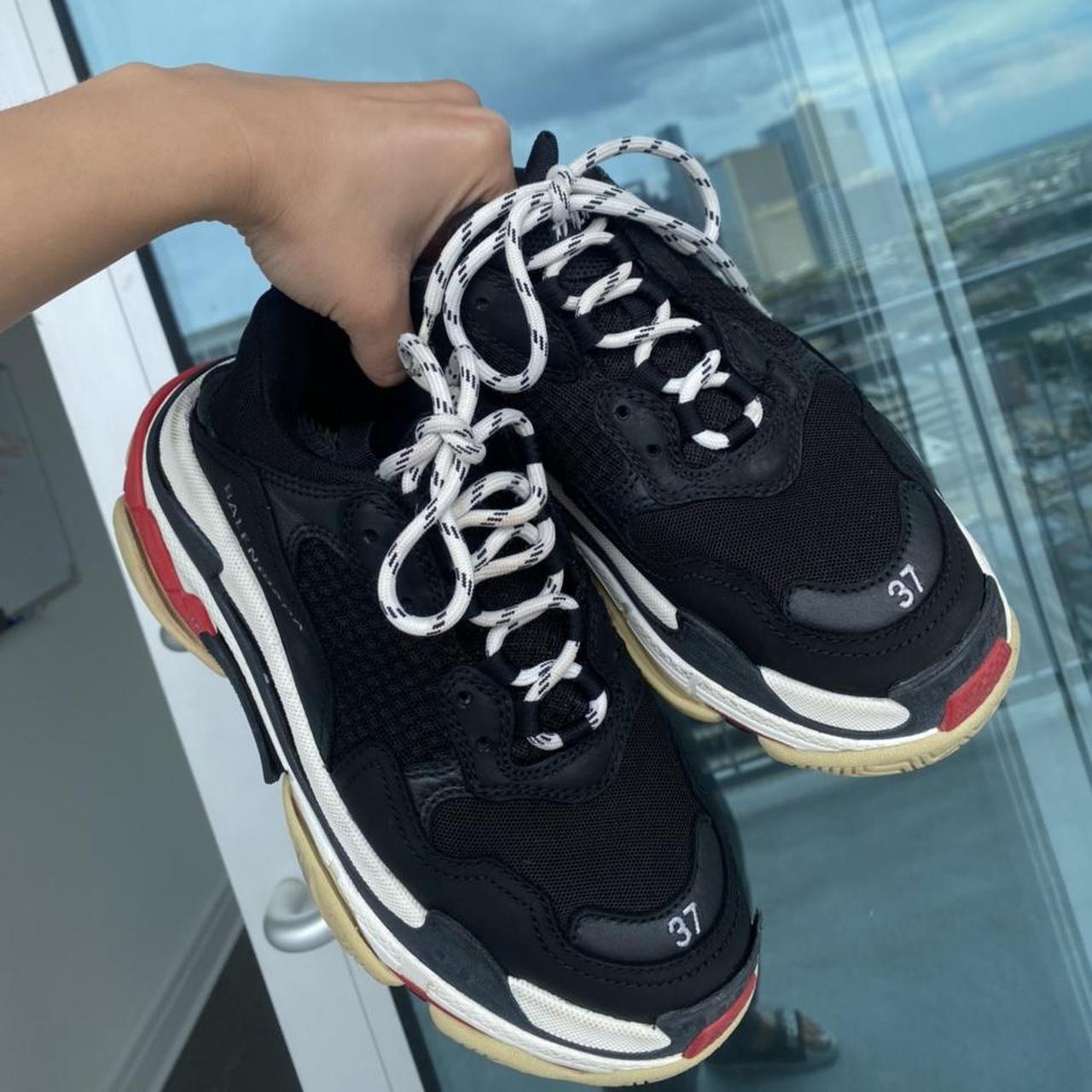 Balenciaga triple s deals red on feet