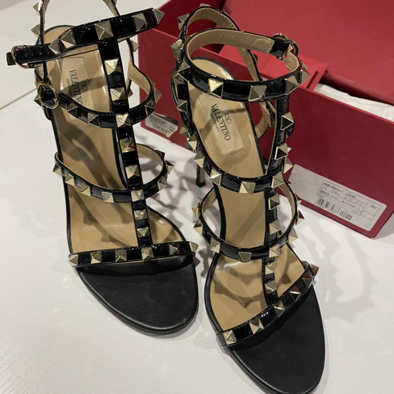 Sandals valentino hot sale sale