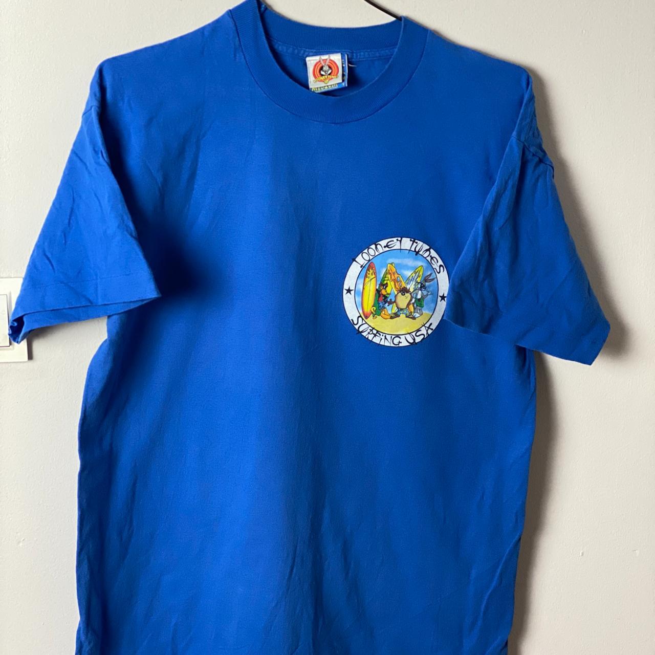 '98 Warner Bros Looney Tunes t-shirt tee Surfing... - Depop