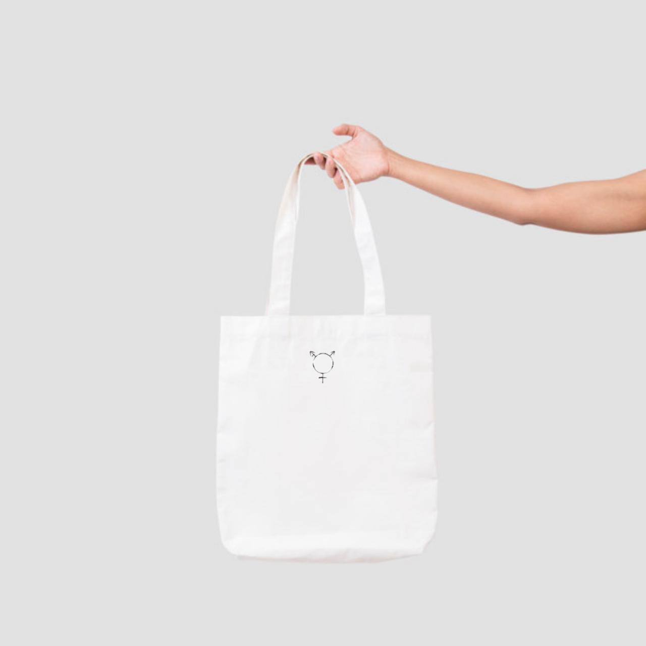 item listed by onelinetotes