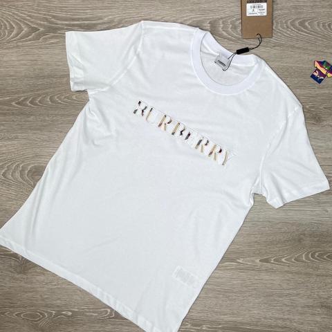 100% authentic Burberry tshirt New with tag Unisex - Depop