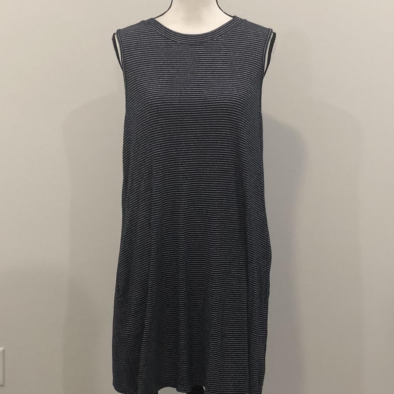 AB Studio strode dress. Navy and white. Sleeveless