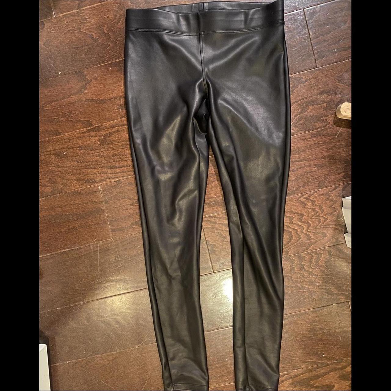 Express Women's Black Leggings Depop