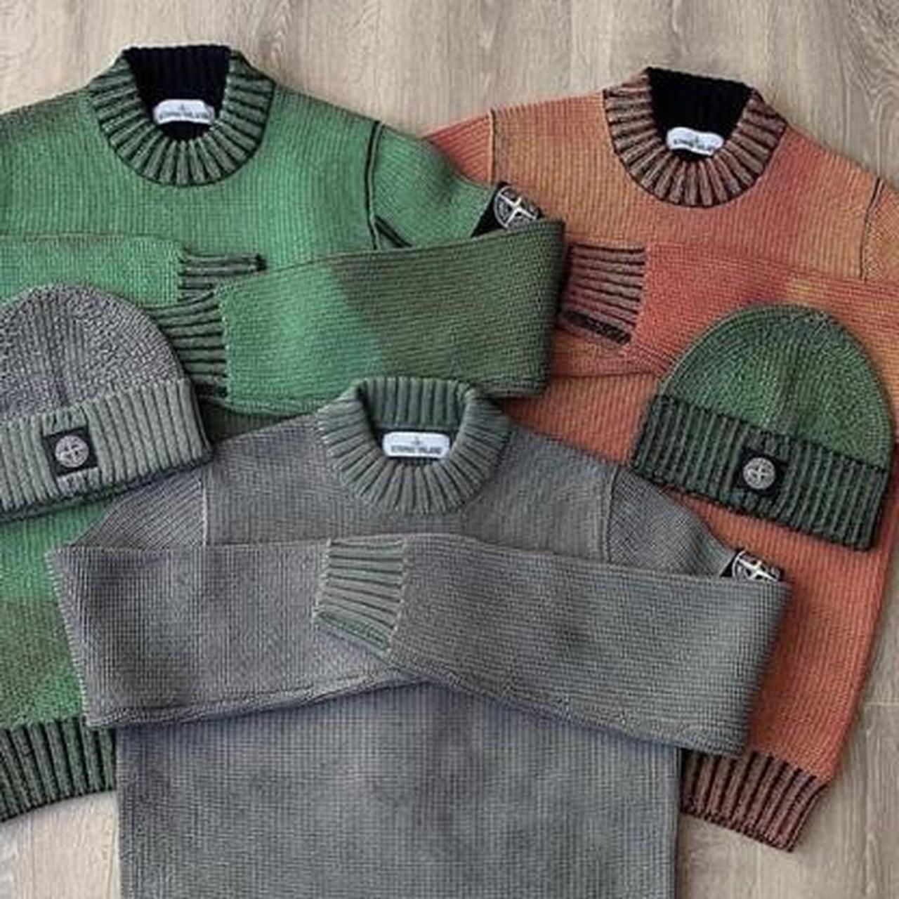 LOOKING FOR stone island ice knit Thermo sensitive - Depop