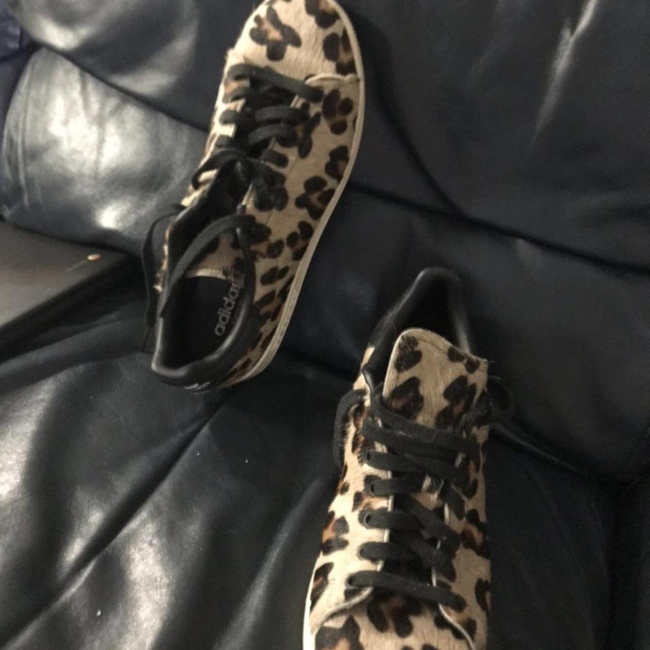 Adidas leopard deals stan smith