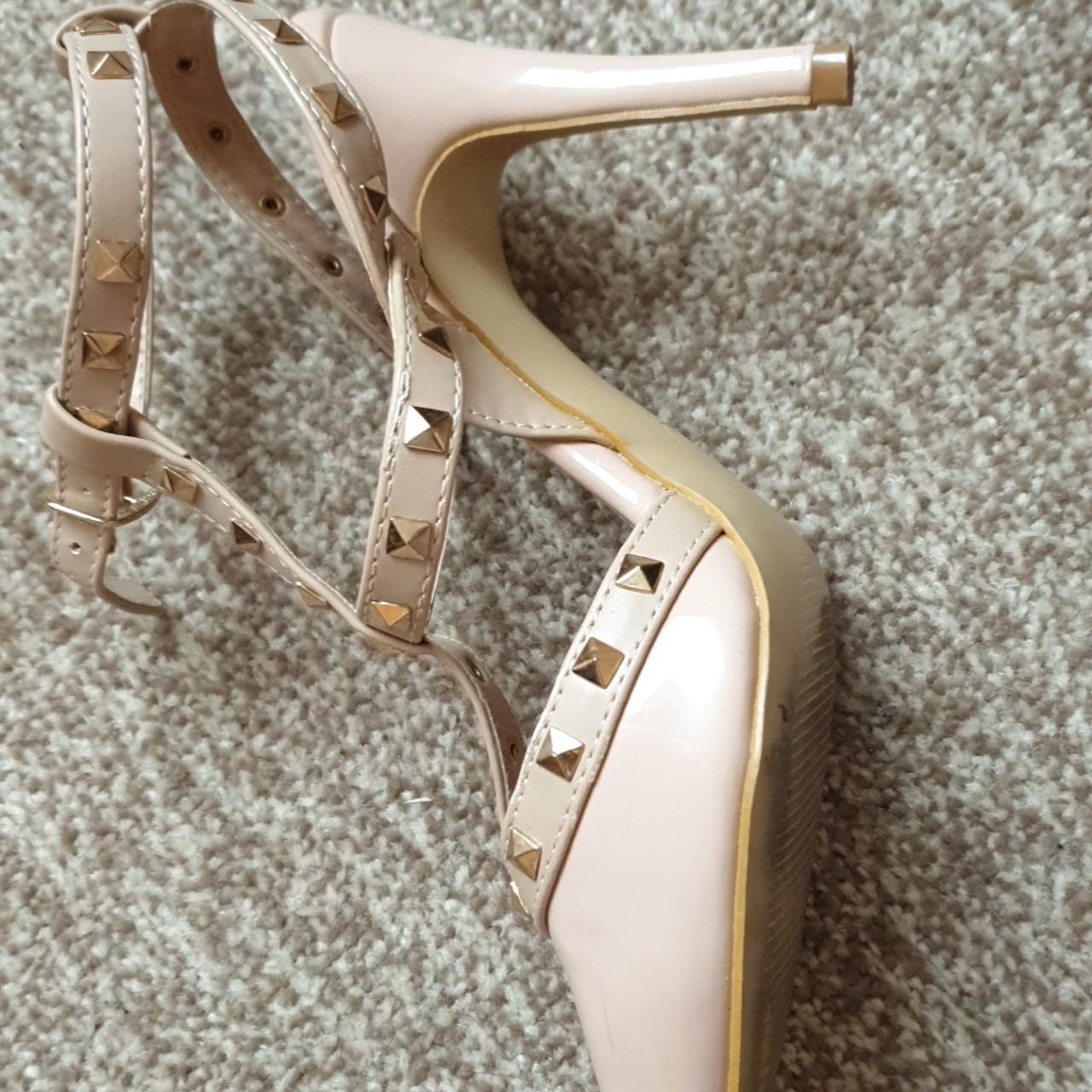 valentino rockstud heel height