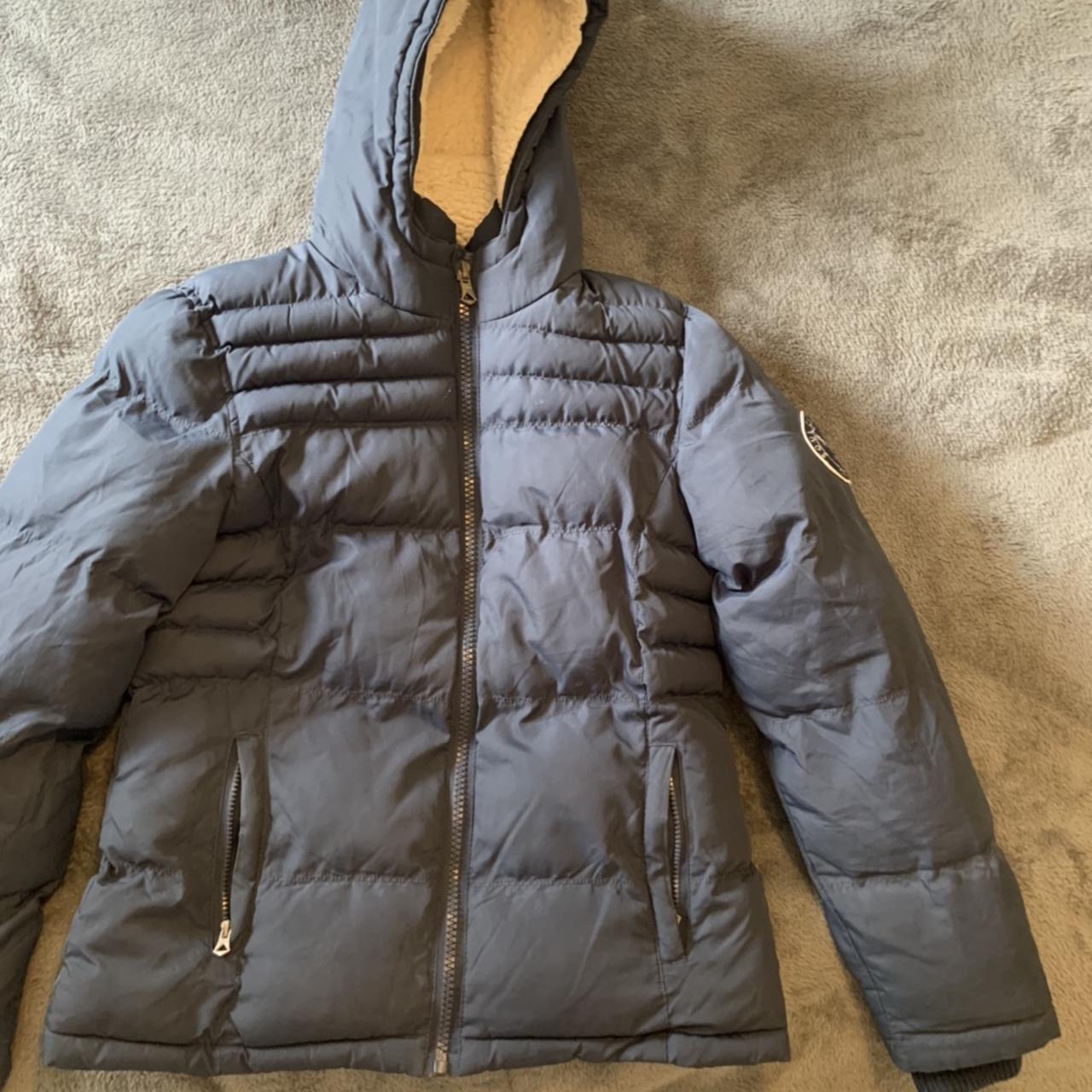 Hollister puffer coat in navy colour with fur... - Depop